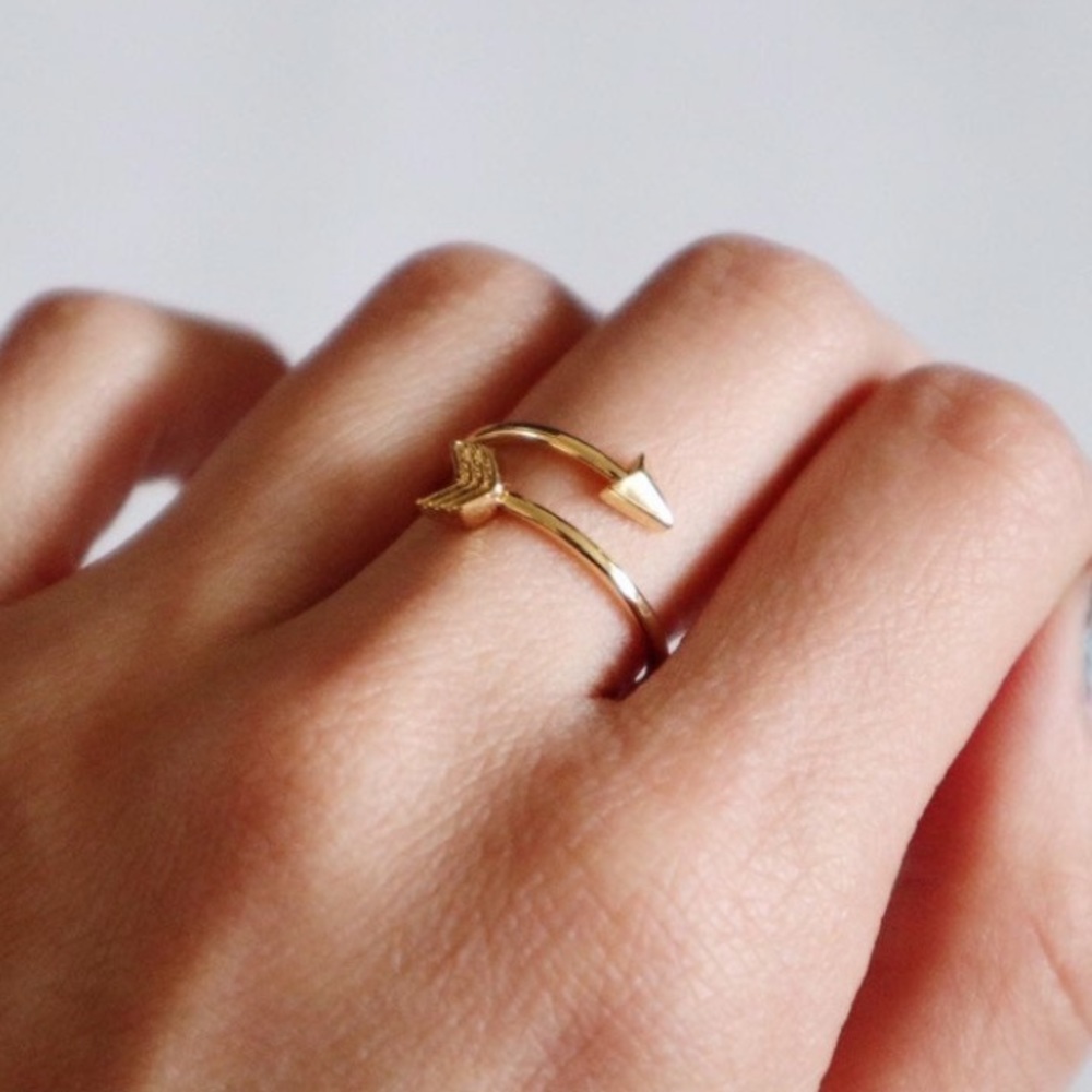🎉 New Gold Plated Adjustable Arrow Ring